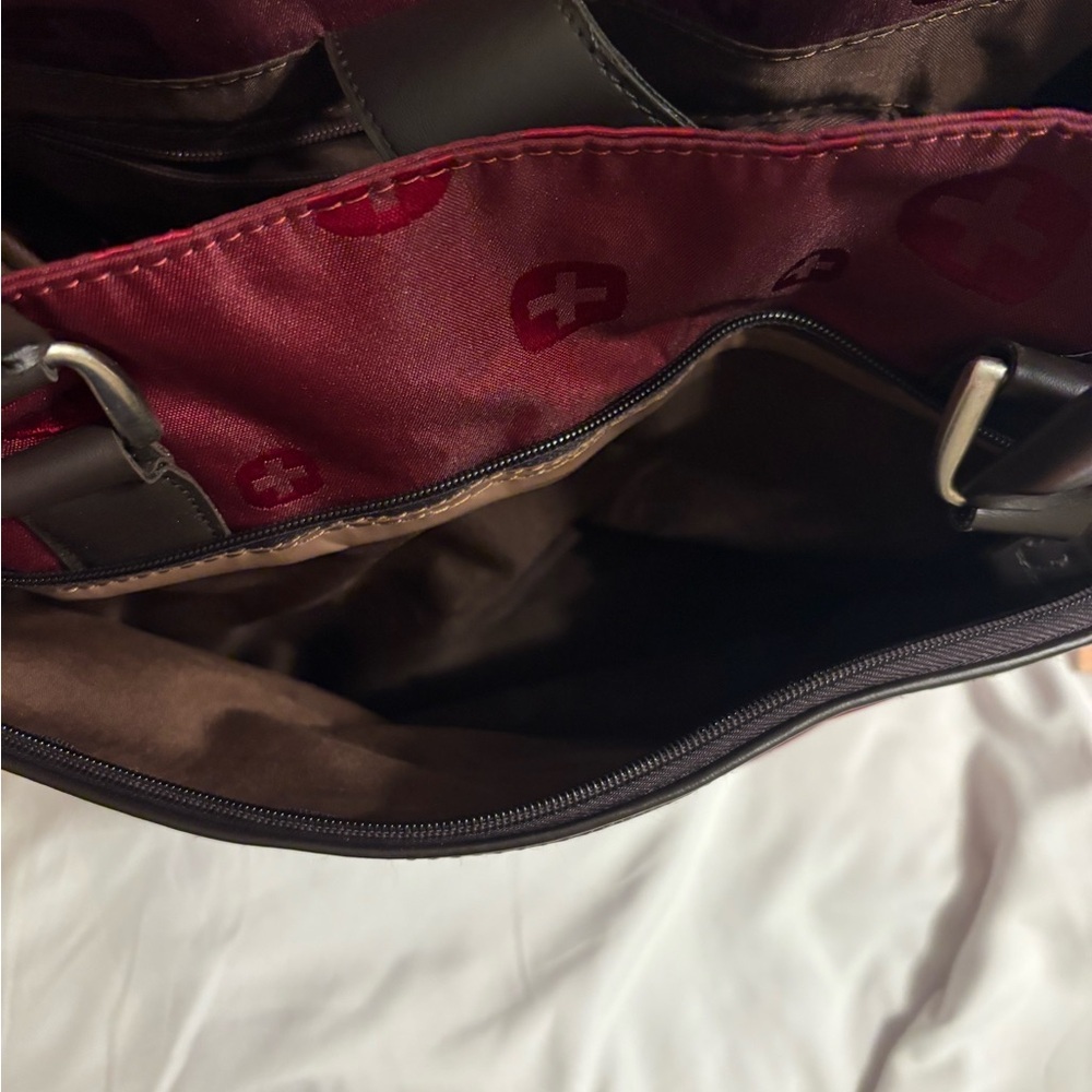 SwissGear Burgundy Nylon Tote Bag Shoulder Bag Travel Everyday - Picture 3 of 8